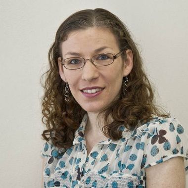Dr Debbie Geyer