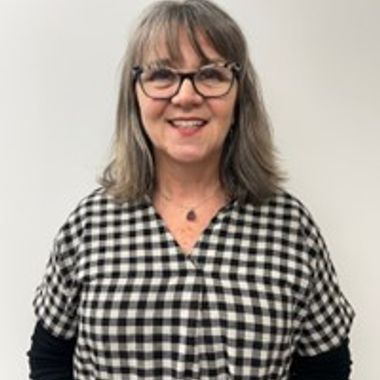 Yolande  Cox