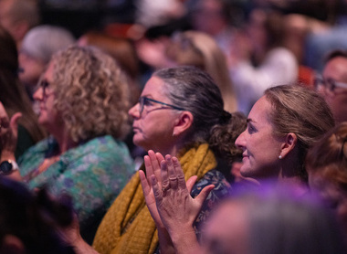 Congress 2025 People clapping.jpg